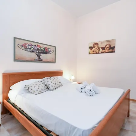 Vittoria Apartment